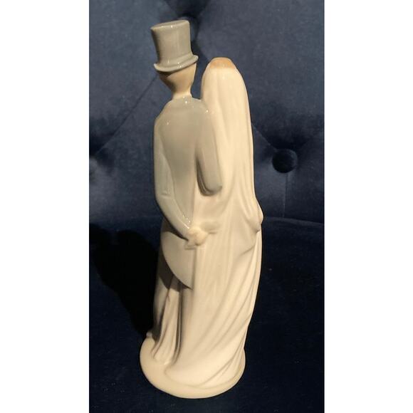 Nao Lladro 6" Bride & Groom Porcelain Figurine. Excellent.  No Box - Picture 6 of 8